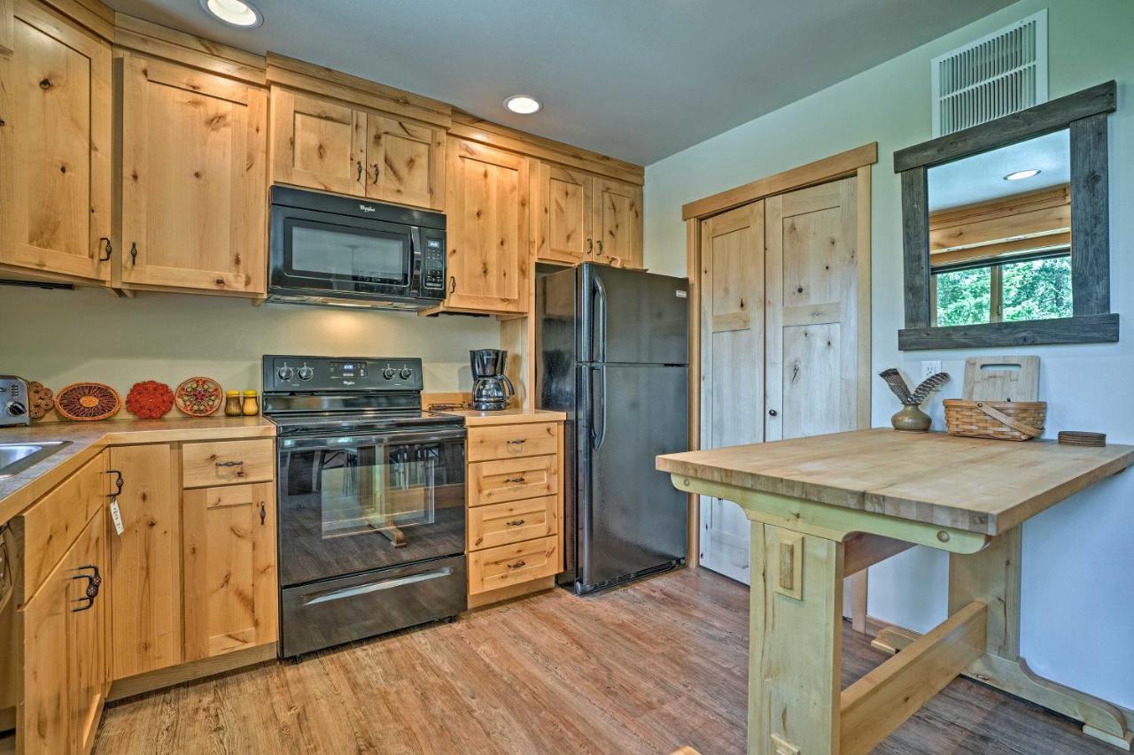 Private Leavenworth Cabin With Mtn Views And Fire Pit エクステリア 写真