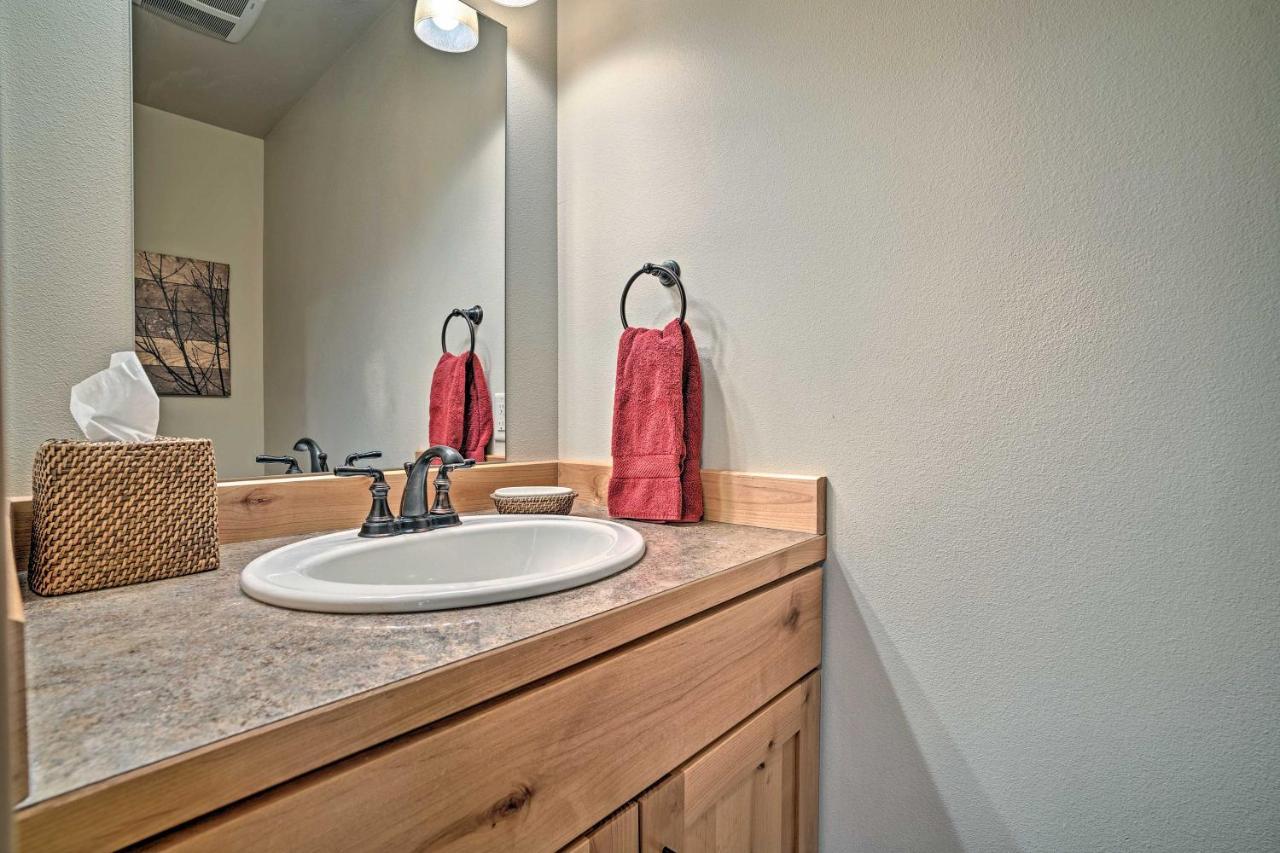 Private Leavenworth Cabin With Mtn Views And Fire Pit エクステリア 写真